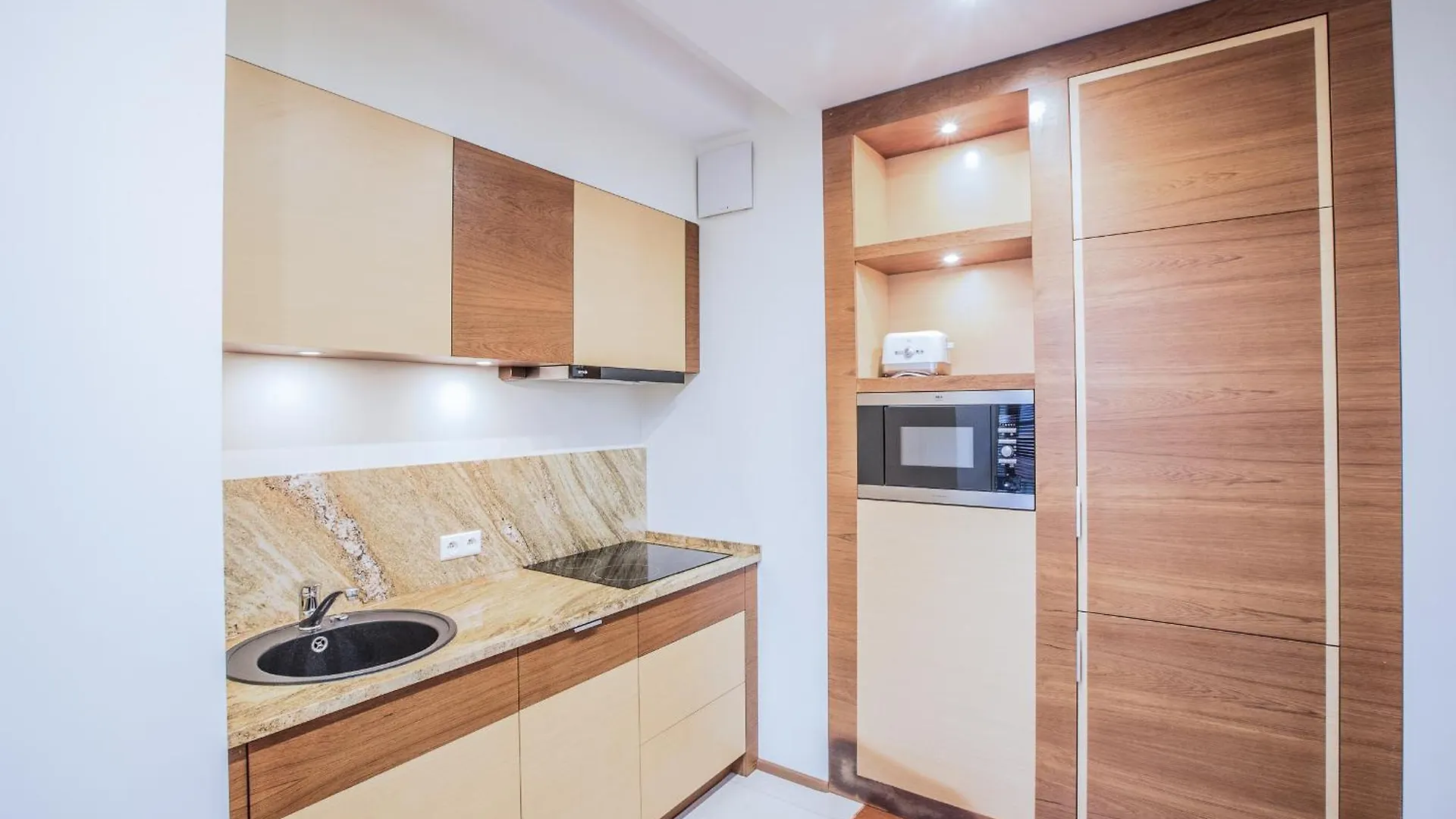 Inqse Warsaw Centre Apartman 0*,